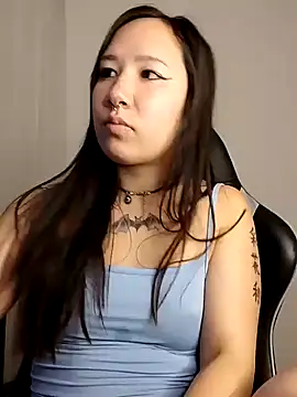 Snapshot of Japabaixinha chatting on January 2025 11:06:01 PM Japabaixinha online show from January 2025 11:06:01 PM