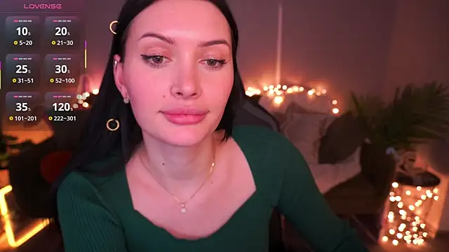 MilaSecrett online show from February 2026 03:38:01 PM