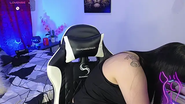 Majuu   online show from November 2025 12:40:01 PM