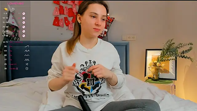 DonnaBurkee online show from January 2025 04:10:01 PM