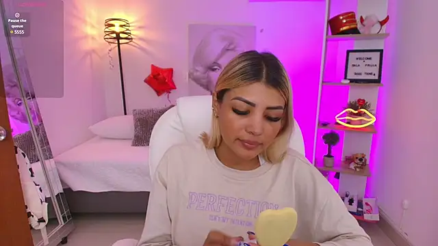 SALOOMEE   online show from March 2025 11:53:02 AM