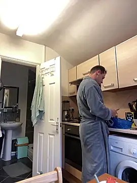 Yourhotboy 42 online show from November 2025 02:44:01 PM