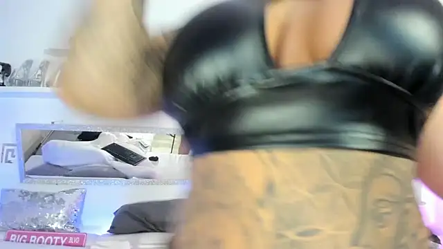 CocoSkyy online show from January 2025 04:33:01 PM