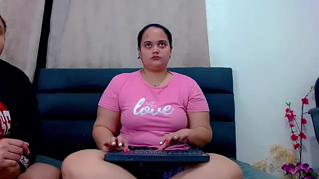 brunnette hot online show from February 2026 10:54:01 AM