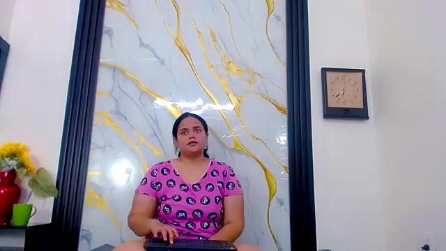 Snapshot of brunnette_hot chatting on May 2026 11:26:01 AM brunnette hot online show from May 2026 11:26:01 AM