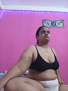 Snapshot of brunnette_hot chatting on June 2026 10:32:02 AM brunnette hot online show from June 2026 10:32:02 AM