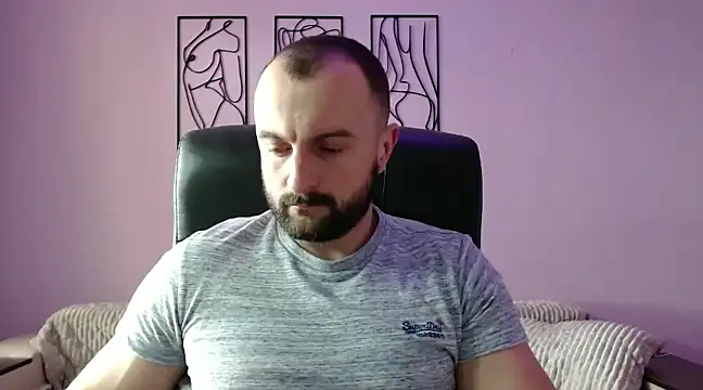 brindlefly6969 online show from February 2025 11:41:01 AM