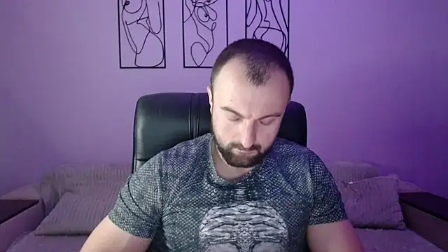 brindlefly6969 online show from February 2026 12:09:01 PM