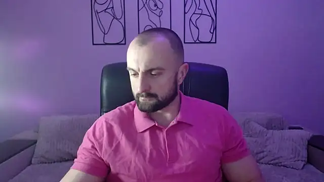 brindlefly6969 online show from February 2026 11:29:02 AM