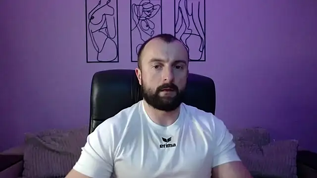 brindlefly6969 online show from May 2026 10:23:02 AM
