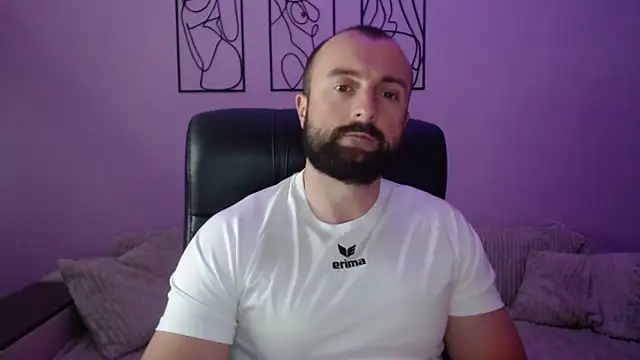 brindlefly6969 online show from June 2026 10:15:01 AM
