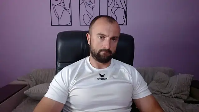 brindlefly6969 online show from July 2026 10:50:01 AM