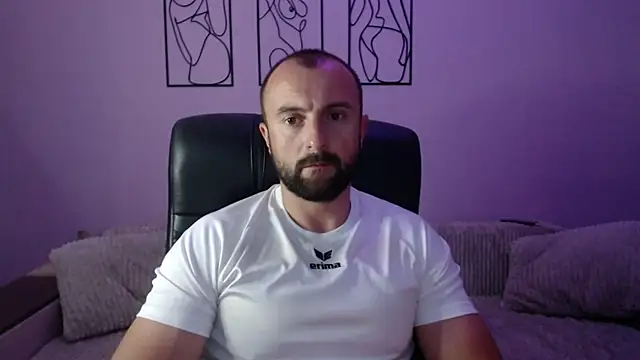 brindlefly6969 online show from July 2026 10:43:01 AM