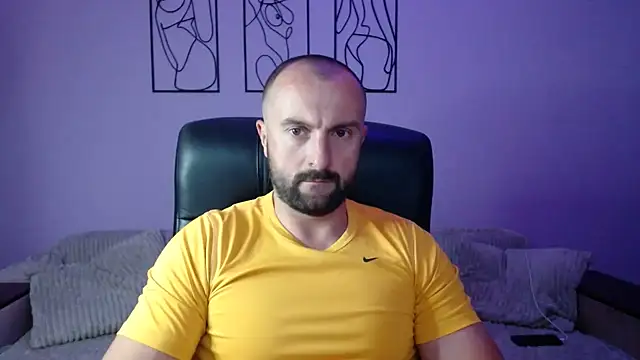 brindlefly6969 online show from July 2026 10:24:01 AM