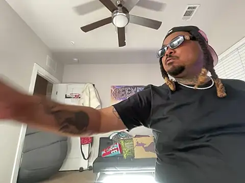 4EVAGLACIERS online show from April 2026 03:48:01 AM