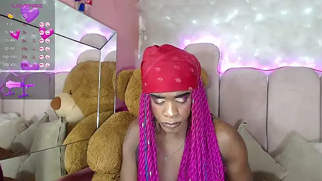 Snapshot of puca_ebony chatting on February 2025 10:48:01 PM puca ebony online show from February 2025 10:48:01 PM