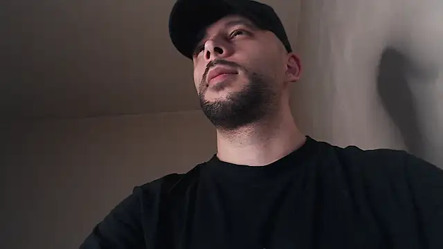 Snapshot of henryaxe chatting on May 2026 09:48:01 AM henryaxe online show from May 2026 09:48:01 AM