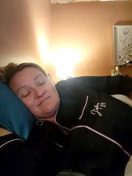 Snapshot of lady_charlyne chatting on March 2025 08:16:01 PM lady charlyne online show from March 2025 08:16:01 PM