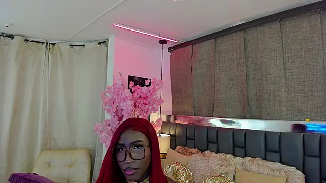 IsseyMz online show from February 2025 09:37:02 PM