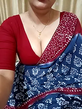 Snapshot of Priya_Boudi chatting on December 2024 08:18:01 PM Priya Boudi online show from December 2024 08:18:01 PM