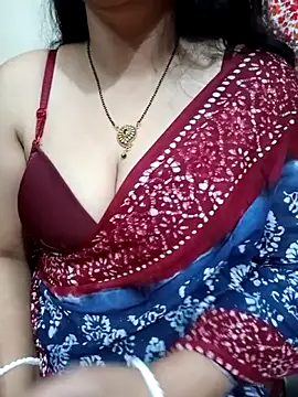 Snapshot of Priya_Boudi chatting on October 2025 06:09:01 PM Priya Boudi online show from October 2025 06:09:01 PM