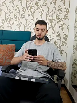 Michael magno online show from February 2026 08:07:02 PM