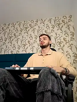 Snapshot of Michael_magno chatting on June 2026 11:19:02 AM Michael magno online show from June 2026 11:19:02 AM