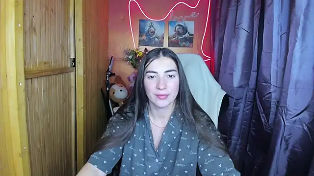 Snapshot of Fiery_Brunette_ chatting on December 2024 02:45:01 PM Fiery Brunette  online show from December 2024 02:45:01 PM