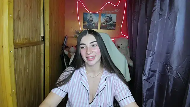 Snapshot of Fiery_Brunette_ chatting on January 2025 12:05:02 PM Fiery Brunette  online show from January 2025 12:05:02 PM