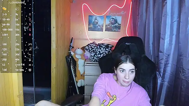 Snapshot of Fiery_Brunette_ chatting on March 2025 01:35:02 PM Fiery Brunette  online show from March 2025 01:35:02 PM