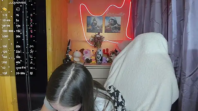 Snapshot of Fiery_Brunette_ chatting on March 2025 03:34:01 PM Fiery Brunette  online show from March 2025 03:34:01 PM