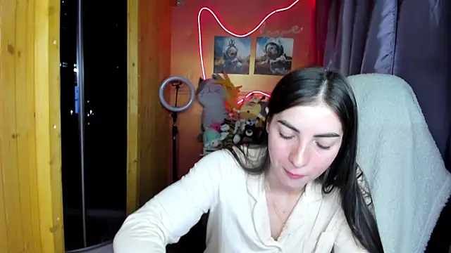 Snapshot of Fiery_Brunette_ chatting on May 2026 07:17:02 AM Fiery Brunette online show from May 2026 07:17:02 AM