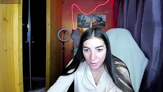 Snapshot of Fiery_Brunette_ chatting on May 2026 06:30:02 AM Fiery Brunette online show from May 2026 06:30:02 AM