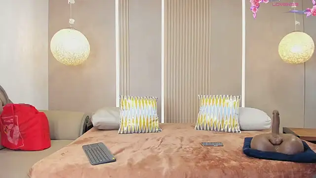 sabrina shark  online show from February 2026 01:37:01 AM