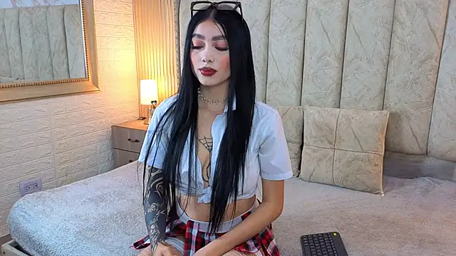 catalina  23 online show from October 2025 07:45:02 PM