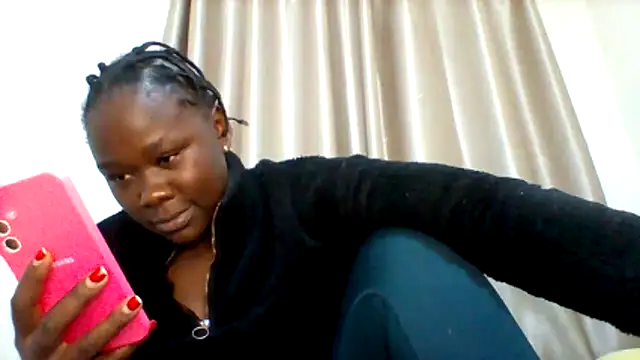 Snapshot of sexy_cutelips chatting on June 2026 06:39:02 PM sexy cutelips online show from June 2026 06:39:02 PM