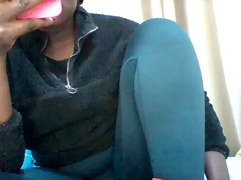 Snapshot of sexy_cutelips chatting on July 2026 06:10:02 PM sexy cutelips online show from July 2026 06:10:02 PM