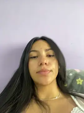 Snapshot of hannahb-e chatting on January 2025 05:54:01 PM hannahb-e online show from January 2025 05:54:01 PM