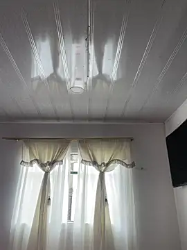 hannahb-e online show from March 2026 04:13:01 PM