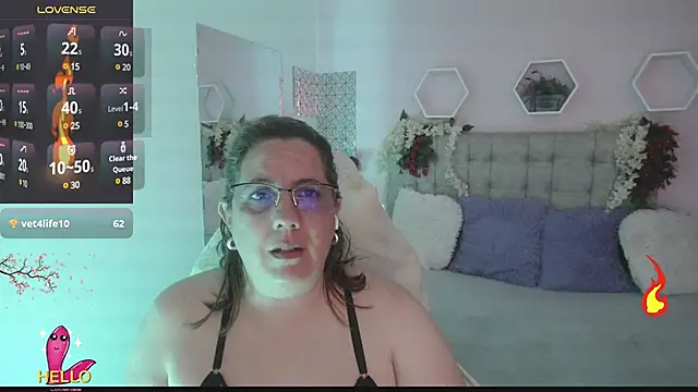 Snapshot of katie_joness_ chatting on March 2025 03:49:01 PM katie joness  online show from March 2025 03:49:01 PM
