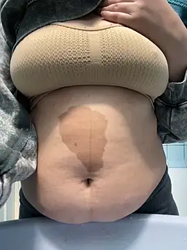 Angel  lika online show from October 2025 04:24:02 PM