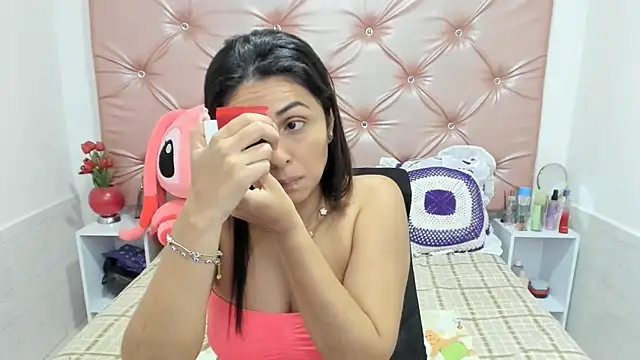 KatiaMoore online show from December 2025 11:37:01 AM