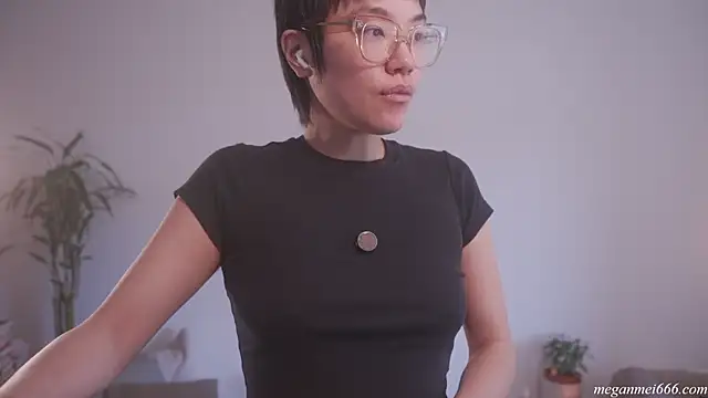 meganmei666 online show from April 2026 06:04:02 PM