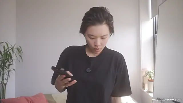 Snapshot of meganmei666 chatting on July 2026 04:15:02 PM meganmei666 online show from July 2026 04:15:02 PM