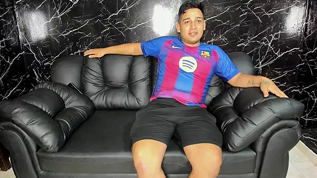 Snapshot of sweethot___ chatting on September 2025 02:38:02 PM sweethot online show from September 2025 02:38:02 PM