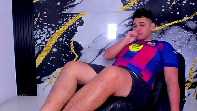 Snapshot of sweethot___ chatting on September 2025 02:00:02 PM sweethot online show from September 2025 02:00:02 PM