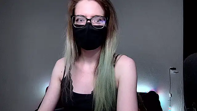 Snapshot of amber_candyfloss chatting on December 2024 01:51:01 AM amber candyfloss online show from December 2024 01:51:01 AM