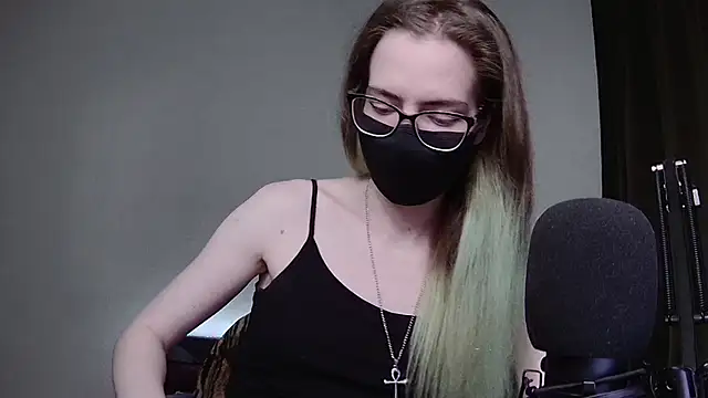 Snapshot of amber_candyfloss chatting on December 2024 02:12:01 AM amber candyfloss online show from December 2024 02:12:01 AM