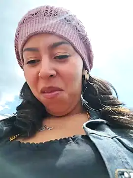 Snapshot of Emily_Wane chatting on December 2024 03:39:01 PM Emily Wane online show from December 2024 03:39:01 PM