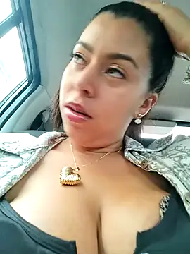 Snapshot of Emily_Wane chatting on January 2025 02:19:01 PM Emily Wane online show from January 2025 02:19:01 PM